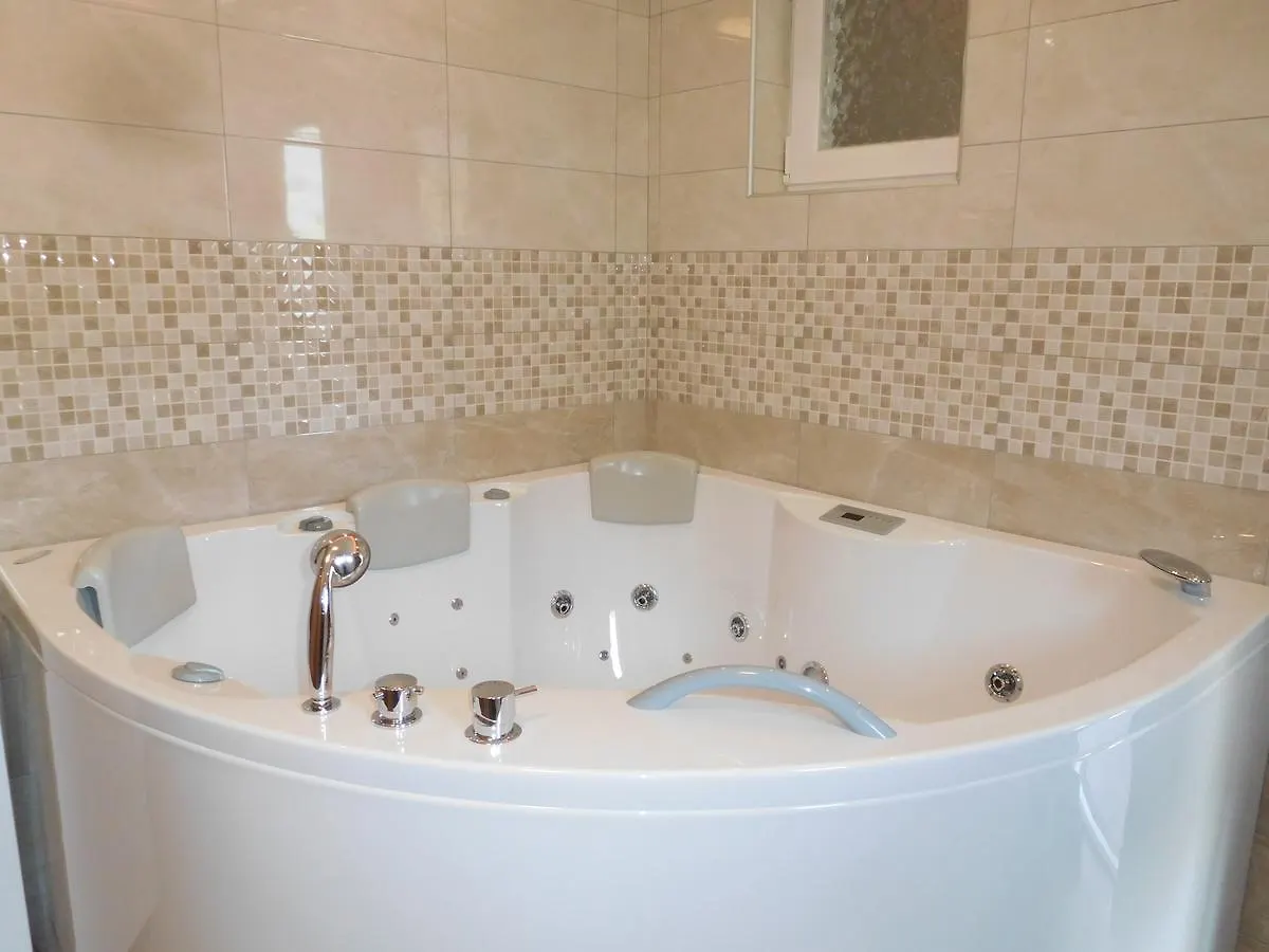 Apartments Edi - Captain'S House Mošćenička Draga